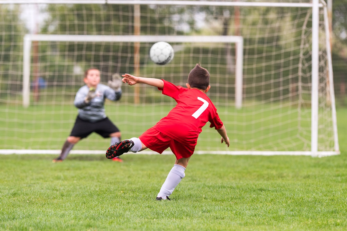 ¿Cómo lanzar un penalti? 5 trucos para que acabe en gol