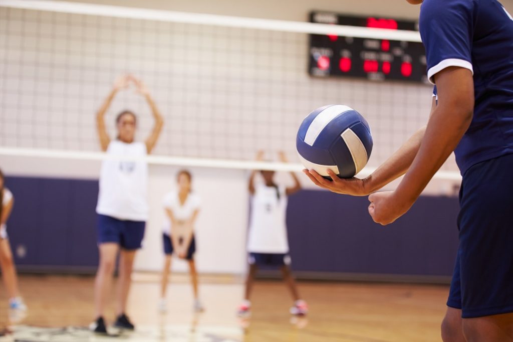 voleibol ninos jugando